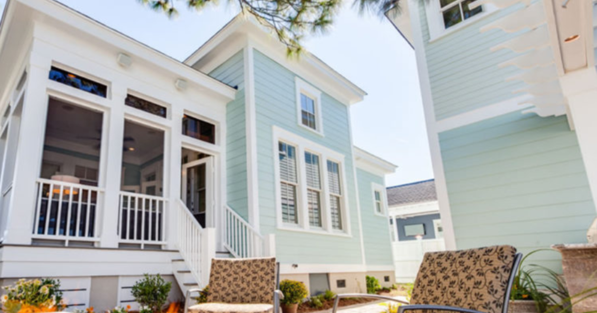 Best Siding Options for Homes in Direct Sunlight