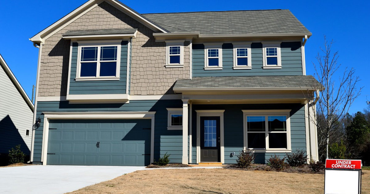 7 Greyish Blue Siding Home Design Ideas